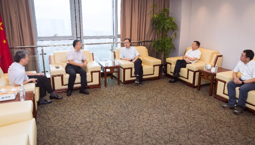 供应链综合商业服务平台迈进浙江第一站 — — ok138cn太阳集团古天乐与温州交运集团战略签约